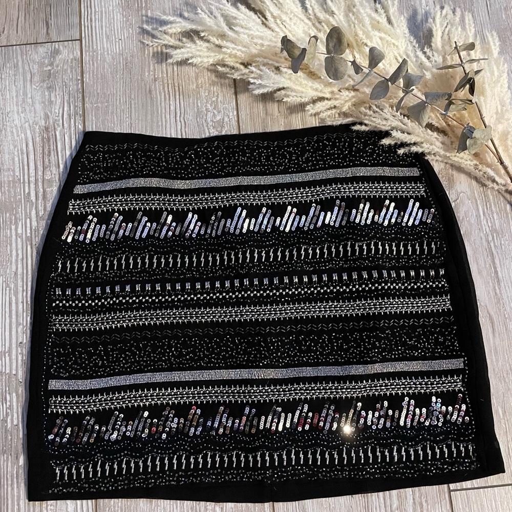H&M Black sequence skirt